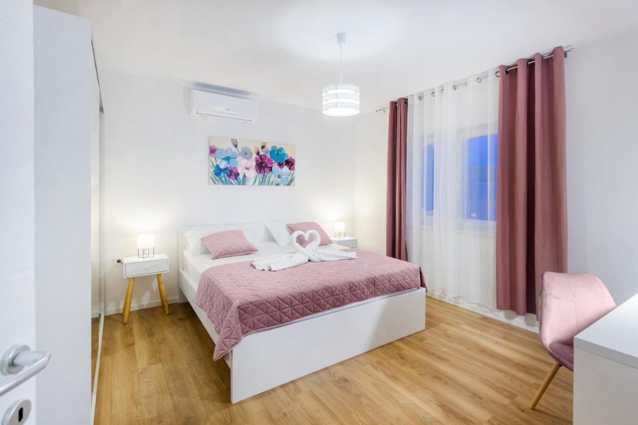 Villa Antonia With Heated Pool Dograde 외부 사진
