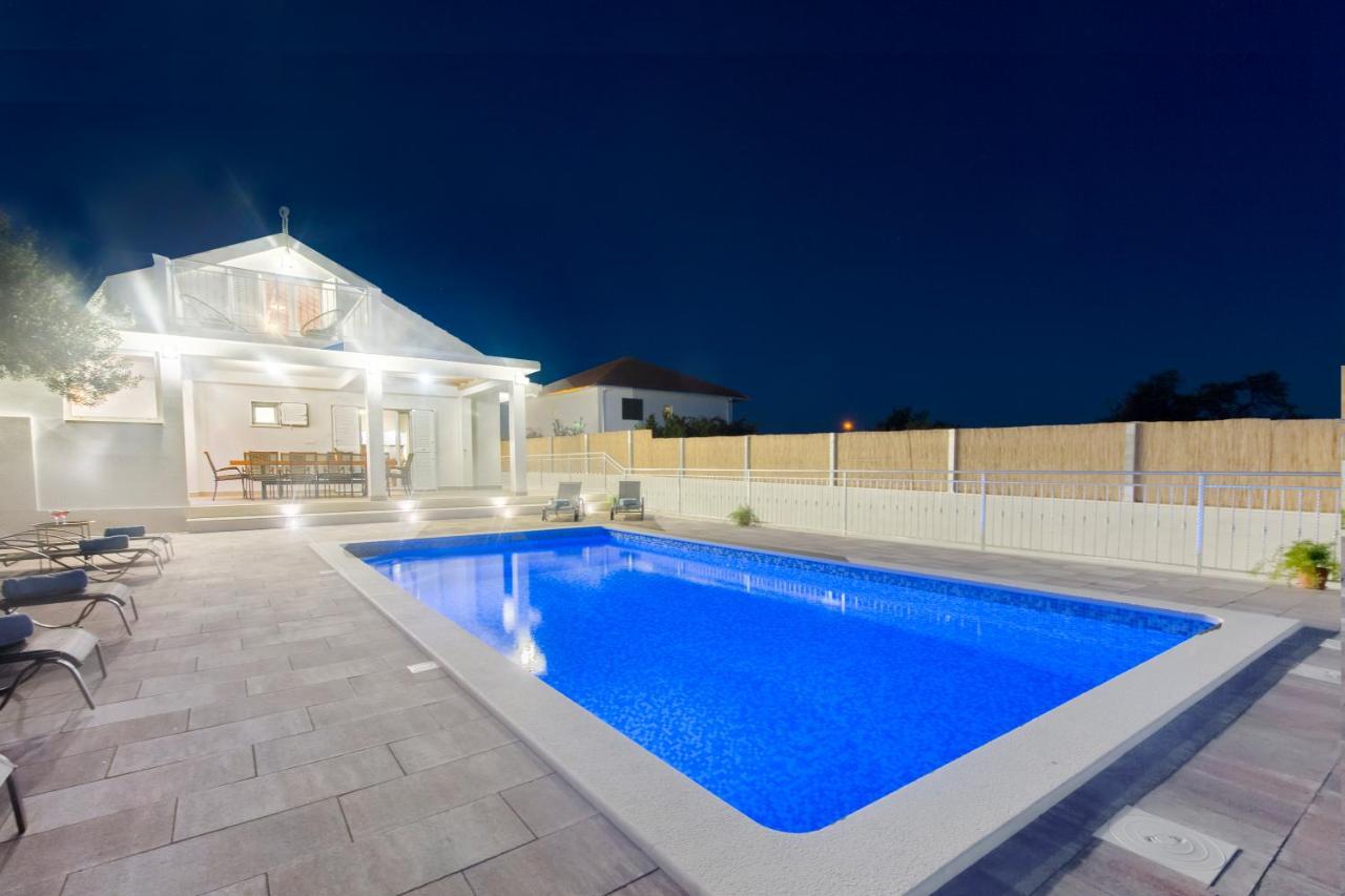 Villa Antonia With Heated Pool Dograde 외부 사진