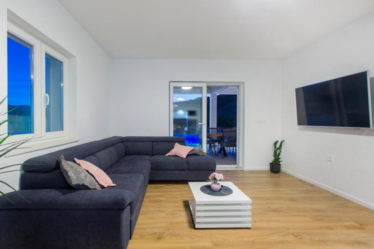 Villa Antonia With Heated Pool Dograde 외부 사진